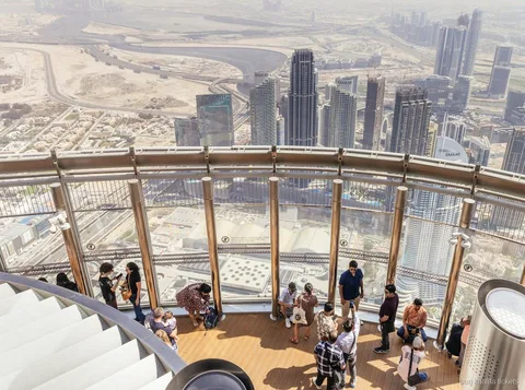 Ausblick von der Burj Khalifa Aussichtsplattform, enthalten im Aquarium Kombiticket