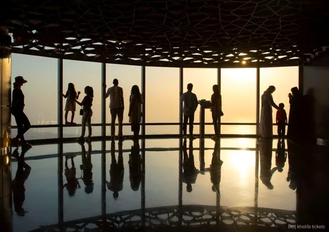 Sky Views Dubai Observatorium, enthalten im Burj Khalifa Kombiticket
