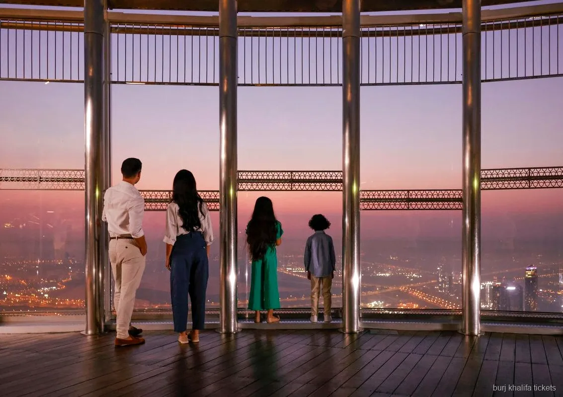 Panoramisch skylineuitzicht inbegrepen bij Burj Khalifa tickets voor niveau 124 en 125
